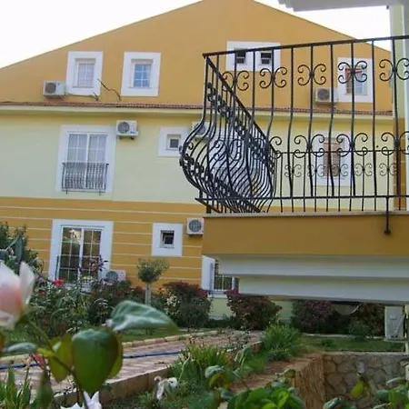 Pinara Aparts 4* Oludeniz